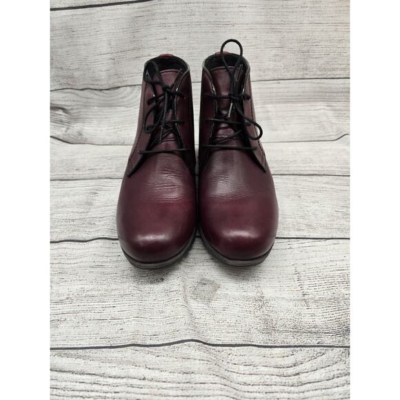 Wolky Dusky Burgundy Leather Lace Up Wedge Bootie Boot EU 41. US 9.5 M - Picture 3 of 10
